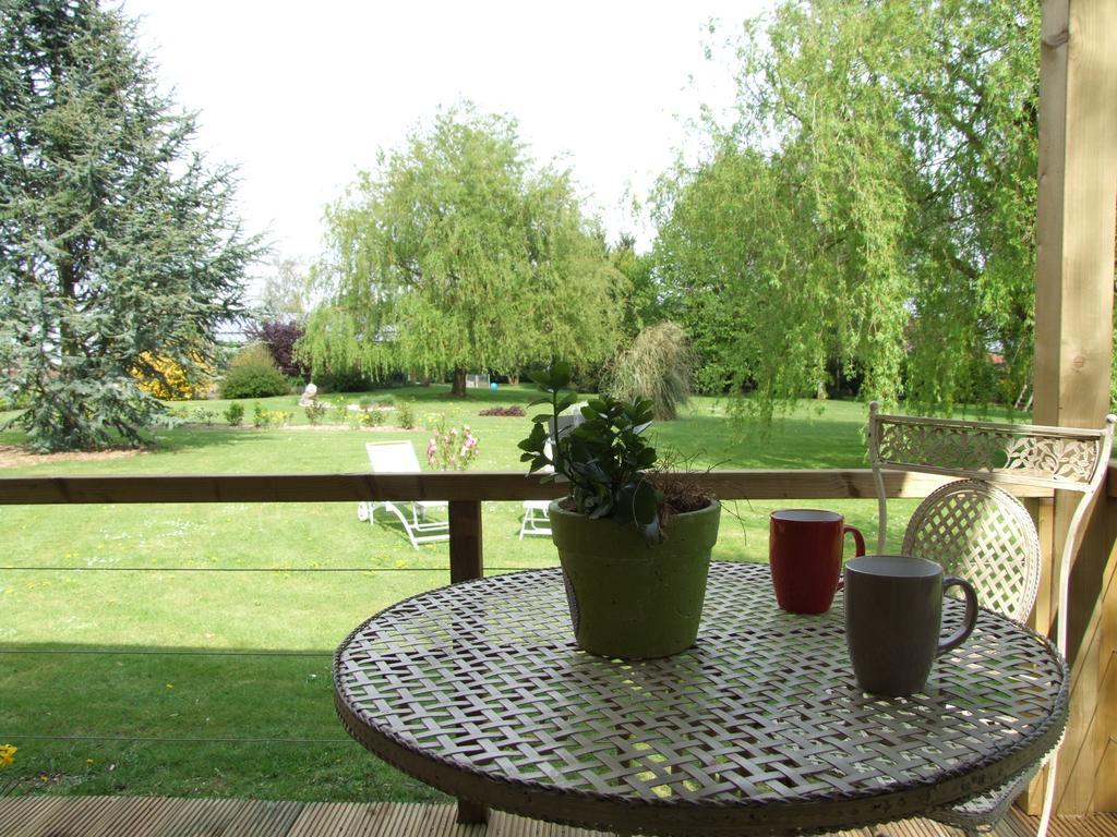 Le Clos Du Clocher Gueudecourt Buitenkant foto
